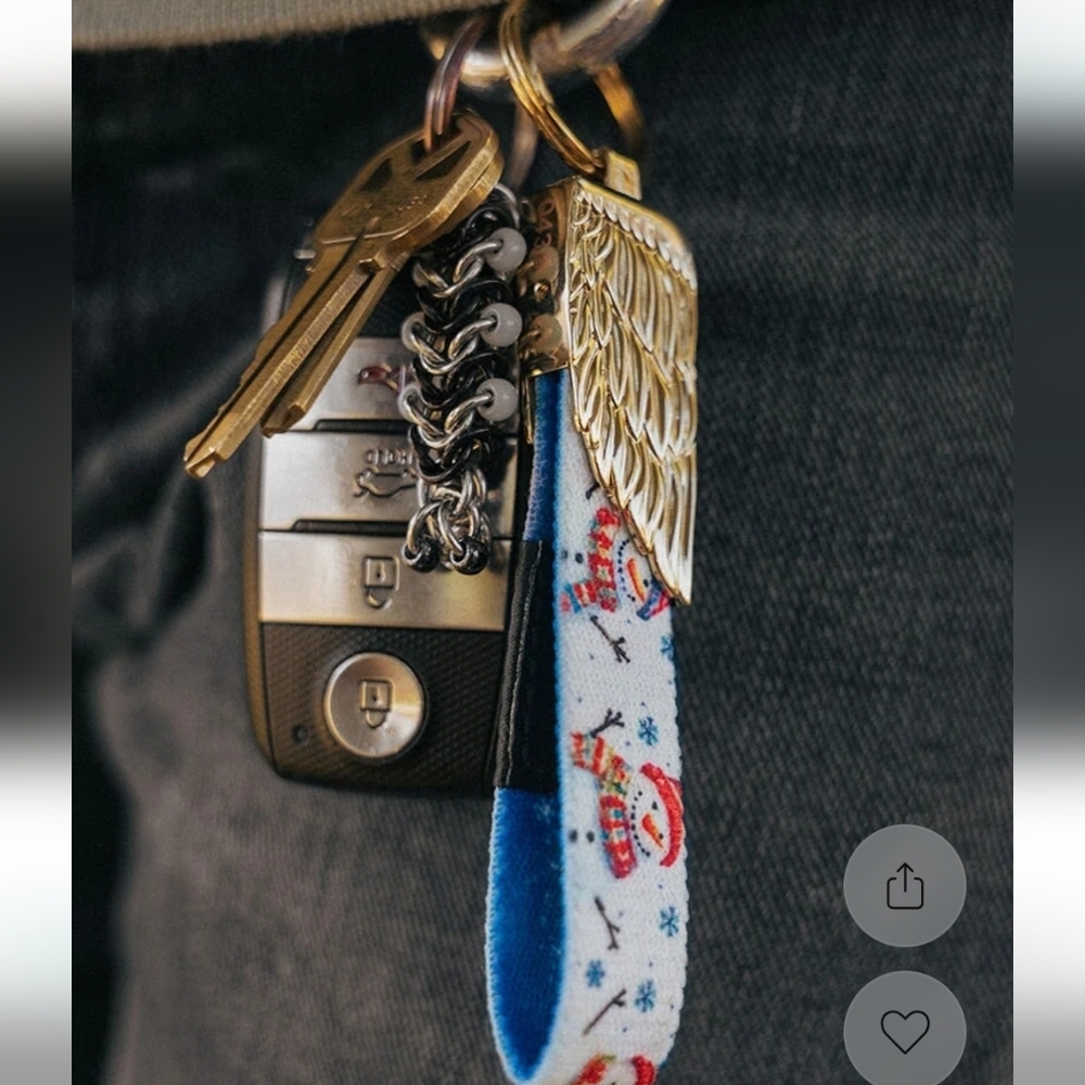 ZOX GOLD ANGEL WING ZOXLOX #1396 ADVENT COLLECTIBLE KEYCHAIN FOR ZOX WRISTBAND - Picture 4 of 9